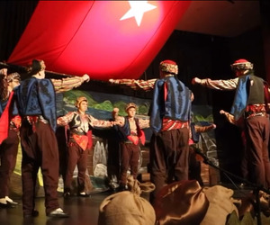 Gazi Mustafa Kemal Atatürk ve Aziz Şehitlerimiz!