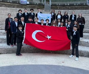 Yabancı Dilde Dünya İkinciliği Gururu! 