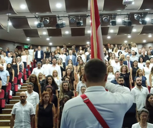 Bizi biz yapanlar…